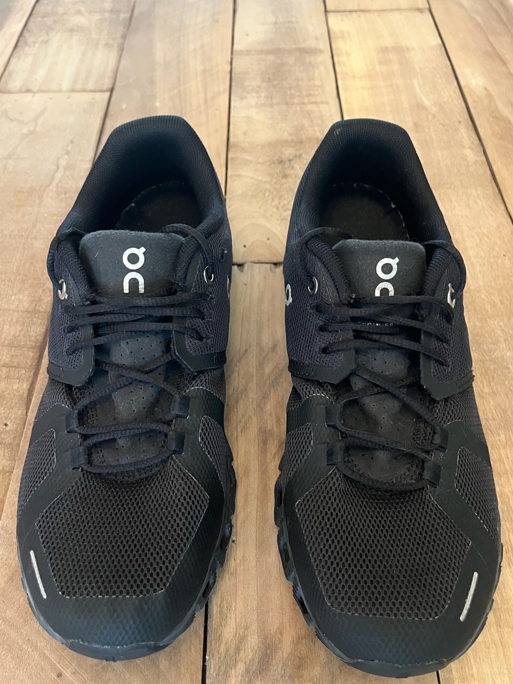On Cloud 5 Triple Black Running Shoes Women’s Size 8.5 (59 98905)